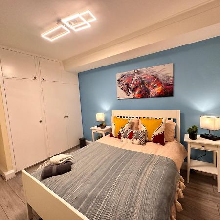 Posh 2-Bedroom, Living Room, Kitchen & 1.5 Bathroom 런던 외부 사진